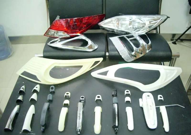 汽車尾燈-1.jpg 汽車尾燈-1.jpg